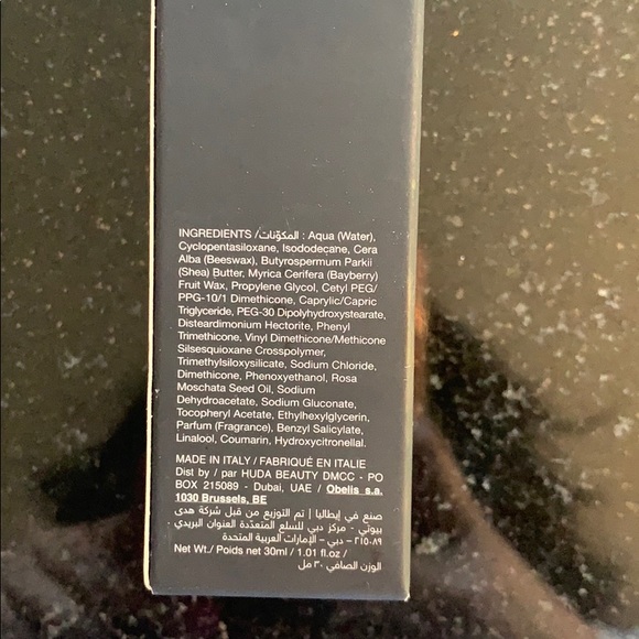 Huda beauty face primer - Picture 2 of 4